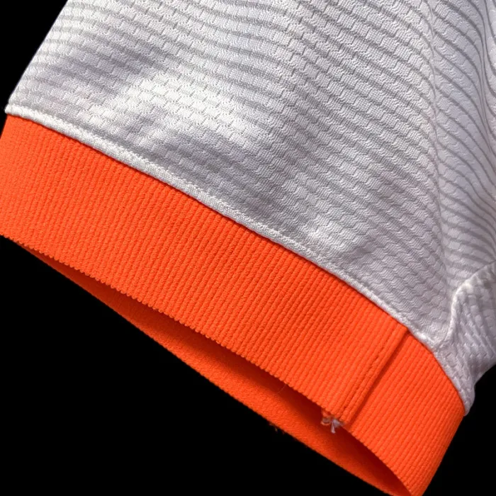 Camiseta de fútbol retro de la Juventus Home Kit 20/21