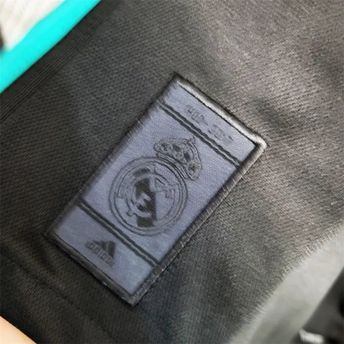 Camiseta de fútbol retro de manga larga del Real Madrid Away Kit 17/18