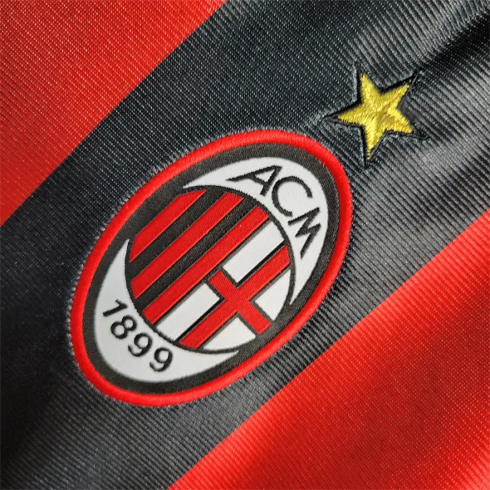 Camiseta de fútbol retro del AC Milan para el equipo local de la temporada 98/99