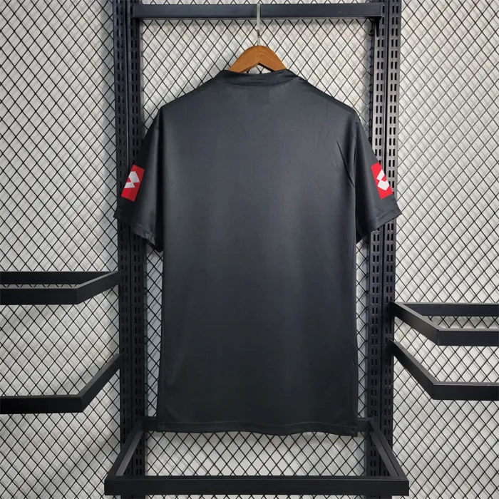 Camiseta de visitante de la Juventus 01-02 Retro