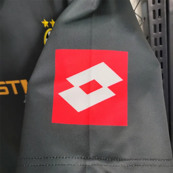 Camiseta de visitante de la Juventus 01-02 Retro