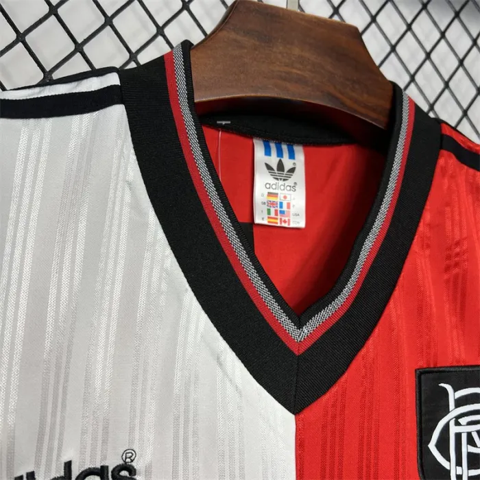 Camiseta de fútbol retro de visitante del Rangers 1995-1996