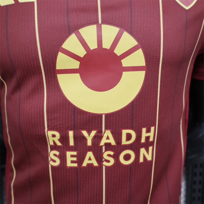 Versión de jugador Camiseta de fútbol AS Roma Home Kit 24/25
