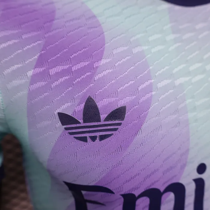 Camiseta de fútbol del tercer equipo del Arsenal 24/25