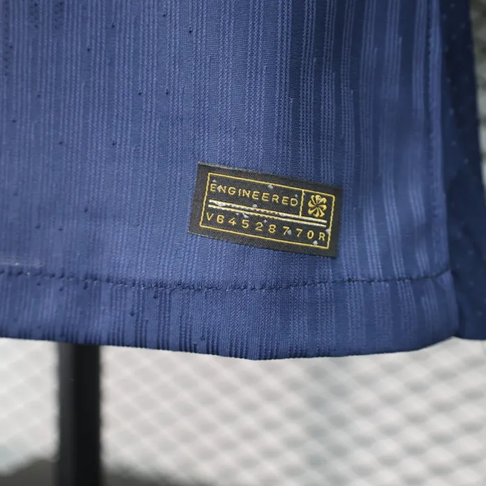 Camiseta de fútbol del equipo local del PSG 24/25
