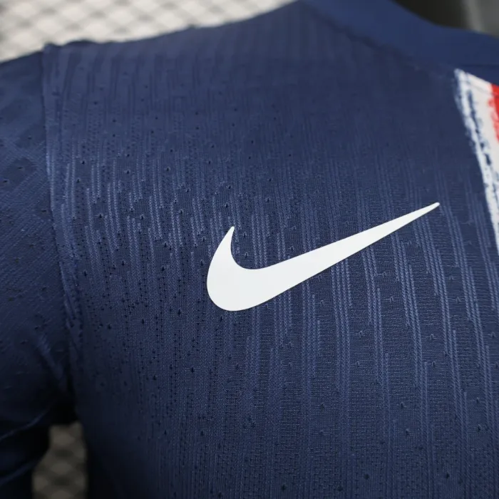 Camiseta de fútbol del equipo local del PSG 24/25