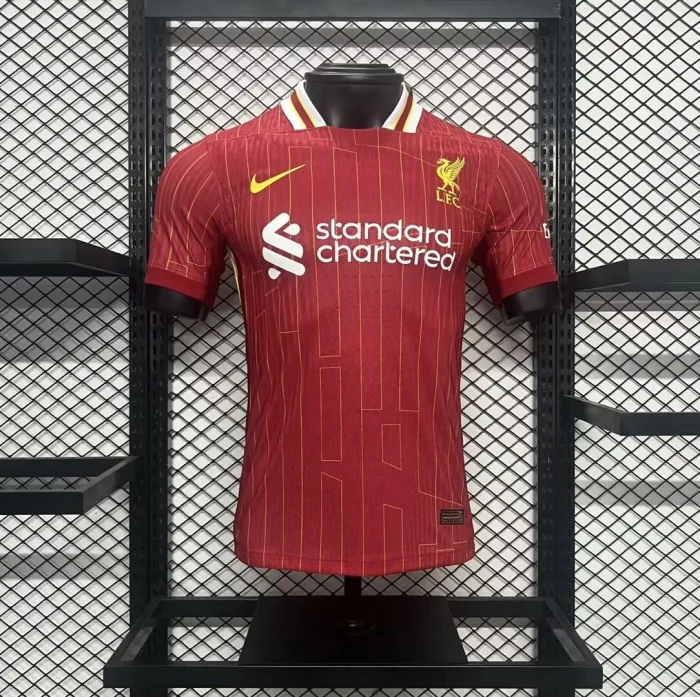 Camiseta de fútbol del equipo local del Liverpool 24/25