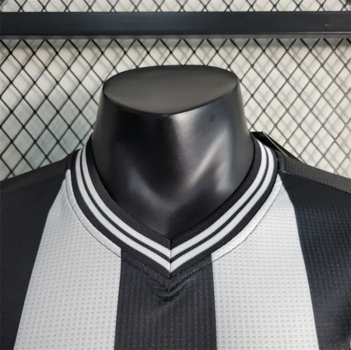 Camiseta de local del Newcastle United 23/24 Versión de jugador Kit de fútbol 2023 2024 Camiseta del equipo de fútbol
