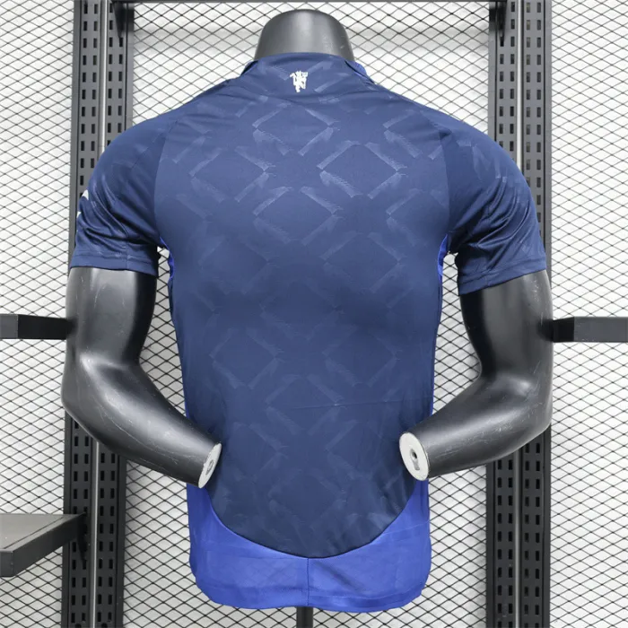 Camiseta de fútbol del Manchester United visitante 24/25