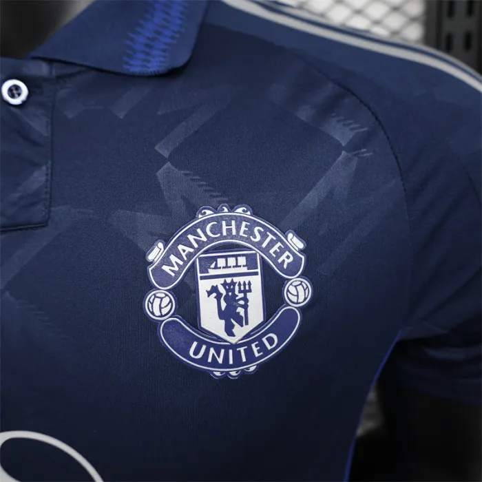 Camiseta de fútbol del Manchester United visitante 24/25