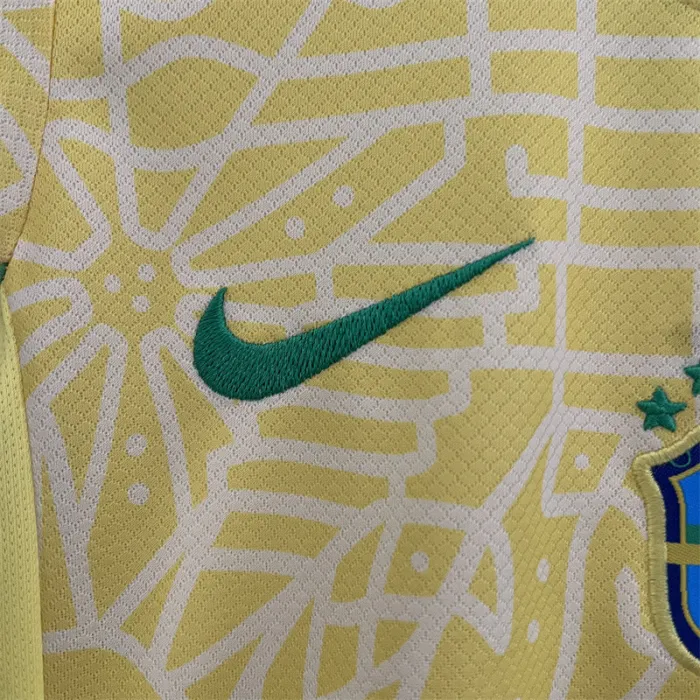 Camiseta de fútbol de la Copa América 2024 para niños, equipo local de Brasil 24/25