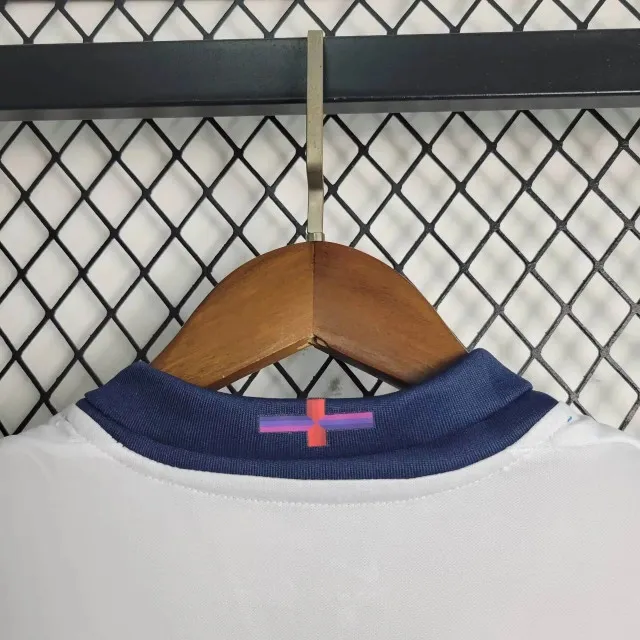 Camiseta de fútbol para niños de la Eurocopa 2024 de Inglaterra para la temporada 24/25