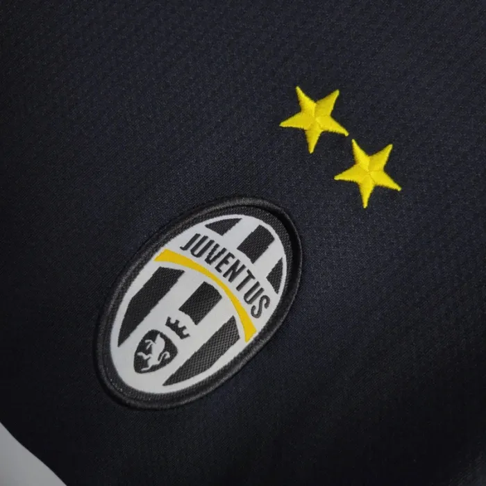 Retro-Juventus-Away-Kit-12/13-Football-Jersey