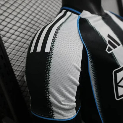 player version newcastle united jersey 25/26 home football kit soccer jersey