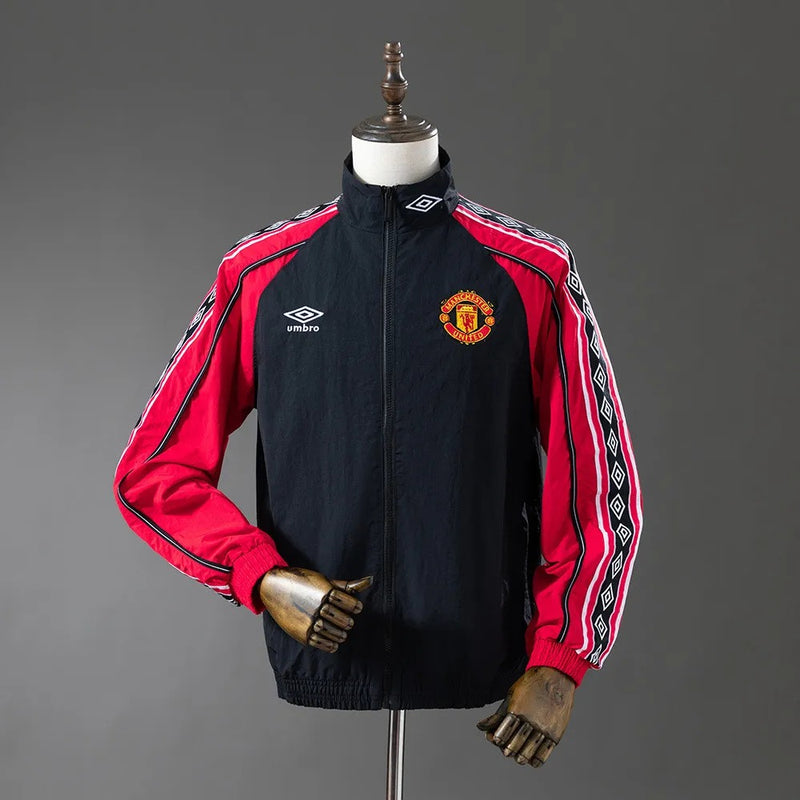 Manchester United Windbreaker 2025/26 Black Red Football Kit